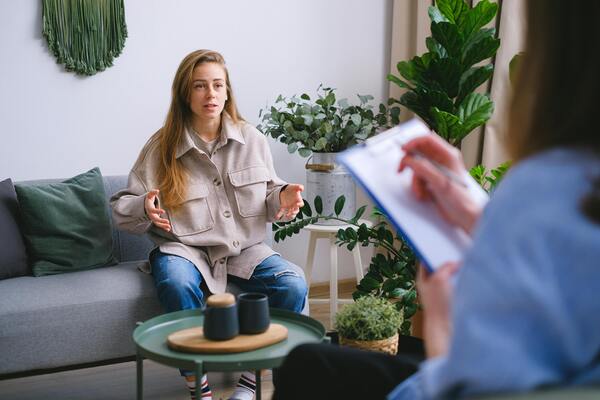 A psychologist evaluating the teenage girl